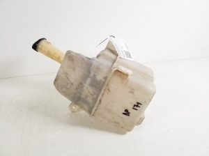 TOYOTA Corola Verso E12 (2001–2004) Scheibenwaschbehälter vorne 85315-13030 - 2