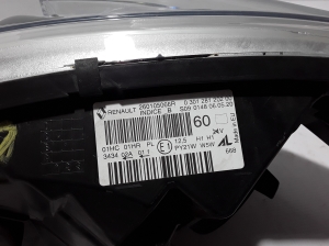 RENAULT Captur (2013–2019) Scheinwerfer vorne 260105066R - 2