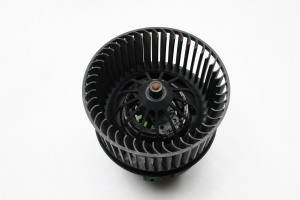 Moteur de ventilateur d’habitacle - AV6N18456BA
