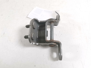 TOYOTA Corola Verso E12 (2001–2004) Tagumise küljeukse ülemine hing 68760-52011 - 2