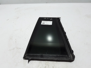 Rear door quarter glass - A1667300955