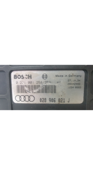 AUDI A6 C4 (1994–1997) Käigukasti juhtplokk 028 906 021 J - 2
