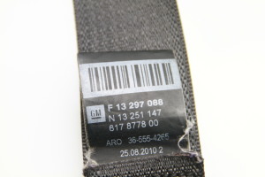 Opel Astra J (2009–2017) Front seat belt 13297088 - 4