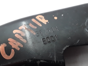 RENAULT Captur (2019–2026) Front subframe bracket 35250R - 2