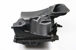 Opel Astra J (2009–2017) Luftfiltergehäuse 13311896 - 3
