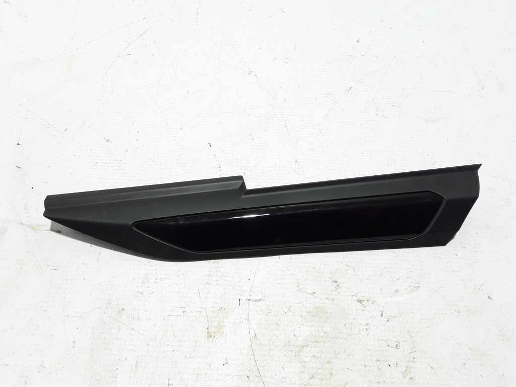 Peugeot 2008 P24 (2019–2026) Front fender molding 9825861580 Peugeot 2008 P24 (2019–2026) Front fender molding 9825861580