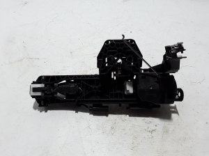 Mercedes Benz GLS 166 (2015–2019) Front door external opening handle and its details - 3