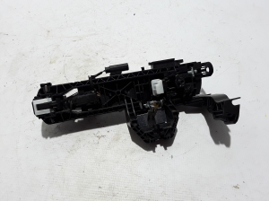 Mercedes Benz GLS 166 (2015–2019) Rear side door exterior handle and its parts - 2
