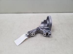 Halter der Antriebswelle vorne - A2822232600