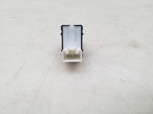 Skoda Superb (2008–2015) Rear side door window switch 5J0959855 - 4