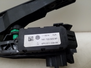 Skoda Superb (2008–2015) Accelerator pedal 1K1723503AP - 4