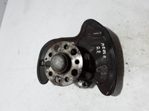 Mercedes Benz E-Class W207 (2009–2017) Radnabe Vorderrad A2043320201 - 3
