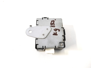 TOYOTA Corola Verso E12 (2001–2004) Centrālās atslēgas vadības bloks 89741-13040 - 3