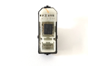 TOYOTA Corola Verso E12 (2001–2004) Rear side door window switch 84030-13030 - 3