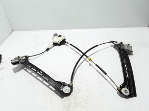 Front door window regulator - A2077200246