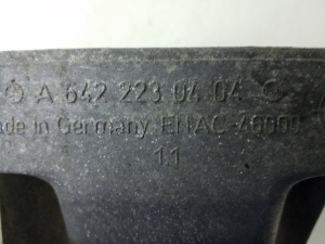 Mercedes Benz S-Class 221 (2005–2013) Engine bracket A6422230404 - 3