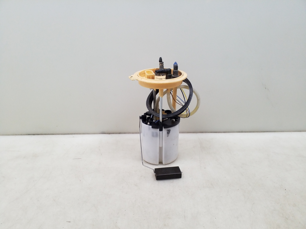 Used Skoda Superb Fuel pump in the tank 1K0919050AC