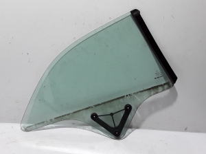 Mercedes Benz E-Class W207 (2009–2017) Seitenscheibe hinten (Karosserie) A2076700310 - 4