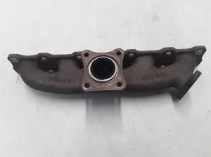   Exhaust manifold 