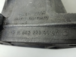 Mercedes Benz S-Class 221 (2005–2013) Engine bracket A6422230504 - 3