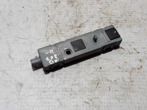 Mercedes Benz E-Class W207 (2009–2017) Antenas pastiprinātājs A2079053300 - 2