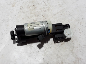 Mercedes Benz E-Class W207 (2009–2017) Hutablagenheber A2078600141