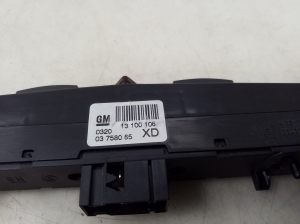 Opel Zafira B (2005–2014) Hazard light switch 13100106 - 3