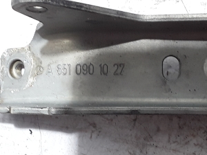 Mercedes Benz E-Class W207 (2009–2017) Sonstiger Halter A6510901027 - 3