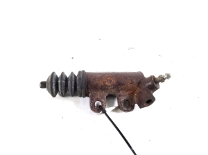 TOYOTA Corola Verso R1 (2004–2009) Siduri töösilinder 31470-32022 - 2