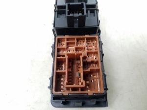 NISSAN Murano Z50 (2003–2017) Heated seat switch - 4