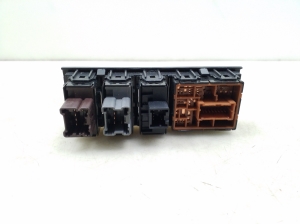 NISSAN Murano Z50 (2003–2017) Heated seat switch - 7