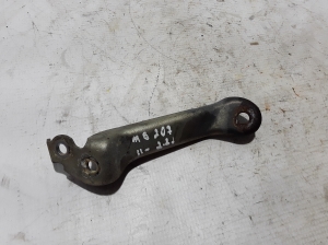 Mercedes Benz E-Class W207 (2009–2017) Turbo kinnitus A6510960540 - 2