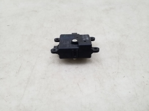 NISSAN Murano Z50 (2003–2017) Salongi soojenduse klapi mootor 3J01030850 - 6