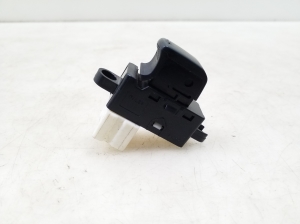 NISSAN Murano Z50 (2003–2017) Rear side door window switch - 2