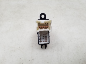 NISSAN Murano Z50 (2003–2017) Front door glass switch - 3