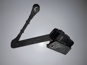 Augstuma sensors uz priekšējās rumbas - RQH500451