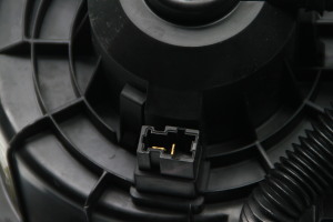 NISSAN Primera P12 (2001–2008) Salongi puhuri mootor 27200AV602 - 3