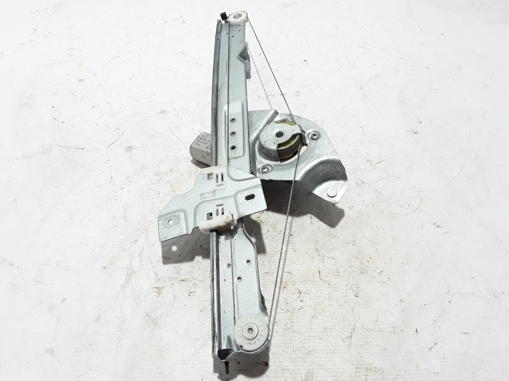 DACIA Duster 1 generation (2010-2017) Front Right Door Window Regulator 8200733828 22456504