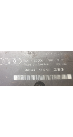AUDI A6 C5 (1997–2005) Steuergerät für Parksystem 4D0 919 283 - 2