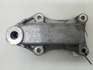 Halter Hinterachsdifferential - A2213510318