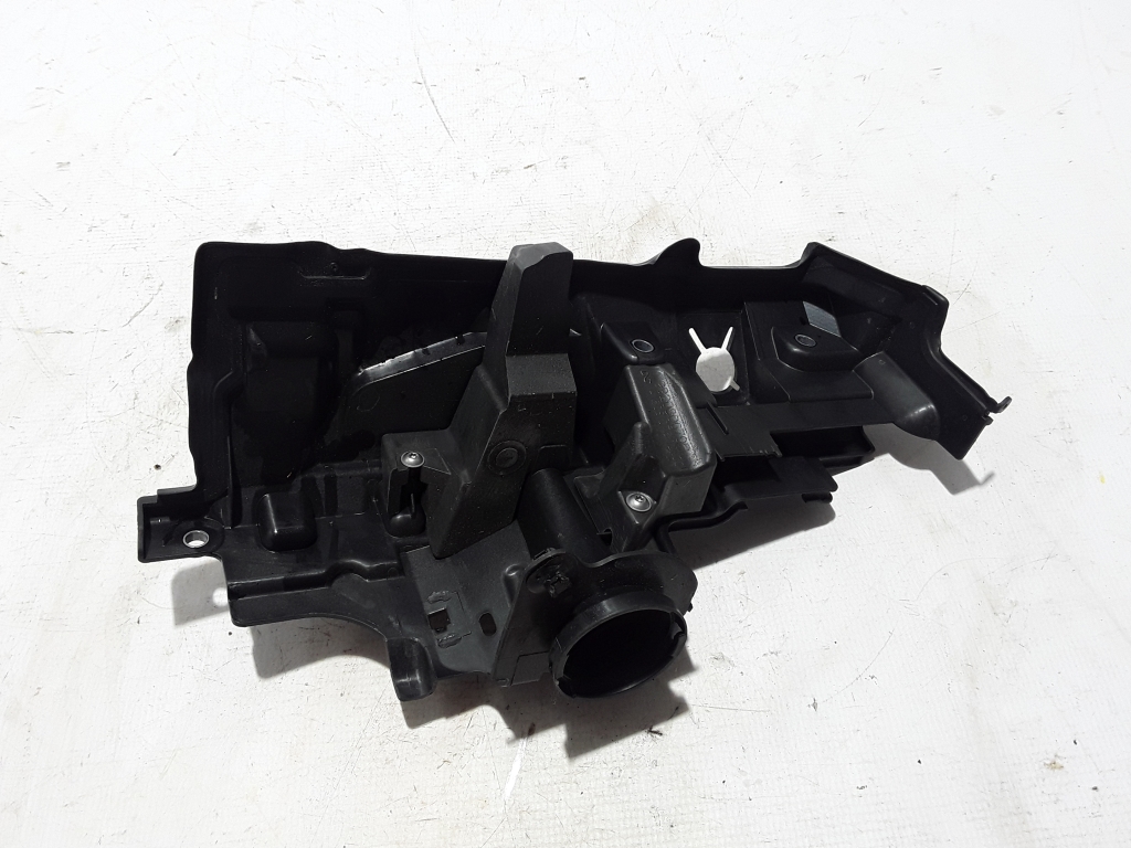 RENAULT Clio 5 generation (2019-2023) Engine Cover 175B13541R 22456427