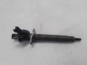  Fuel injector 