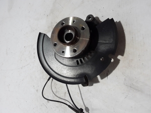 RENAULT Clio V (2019–2026) Front wheel hub - 2