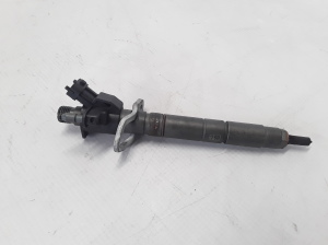  Fuel injector 