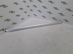 VOLVO V50 (2004–2012) Esiukse liist 08620164 - 2