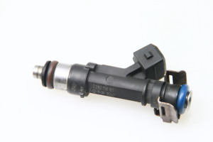 Opel Corsa D (2006–2014) Injektor Einspritzdüse 0280158181 - 2
