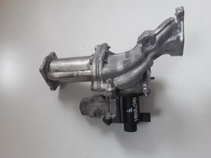  EGR valve 