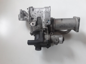  EGR valve 