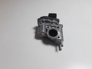  EGR valve 