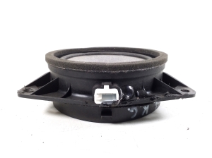 TOYOTA Corola Verso R1 (2004–2009) Tagumise külgukse kõlar 86160-0F030 - 2